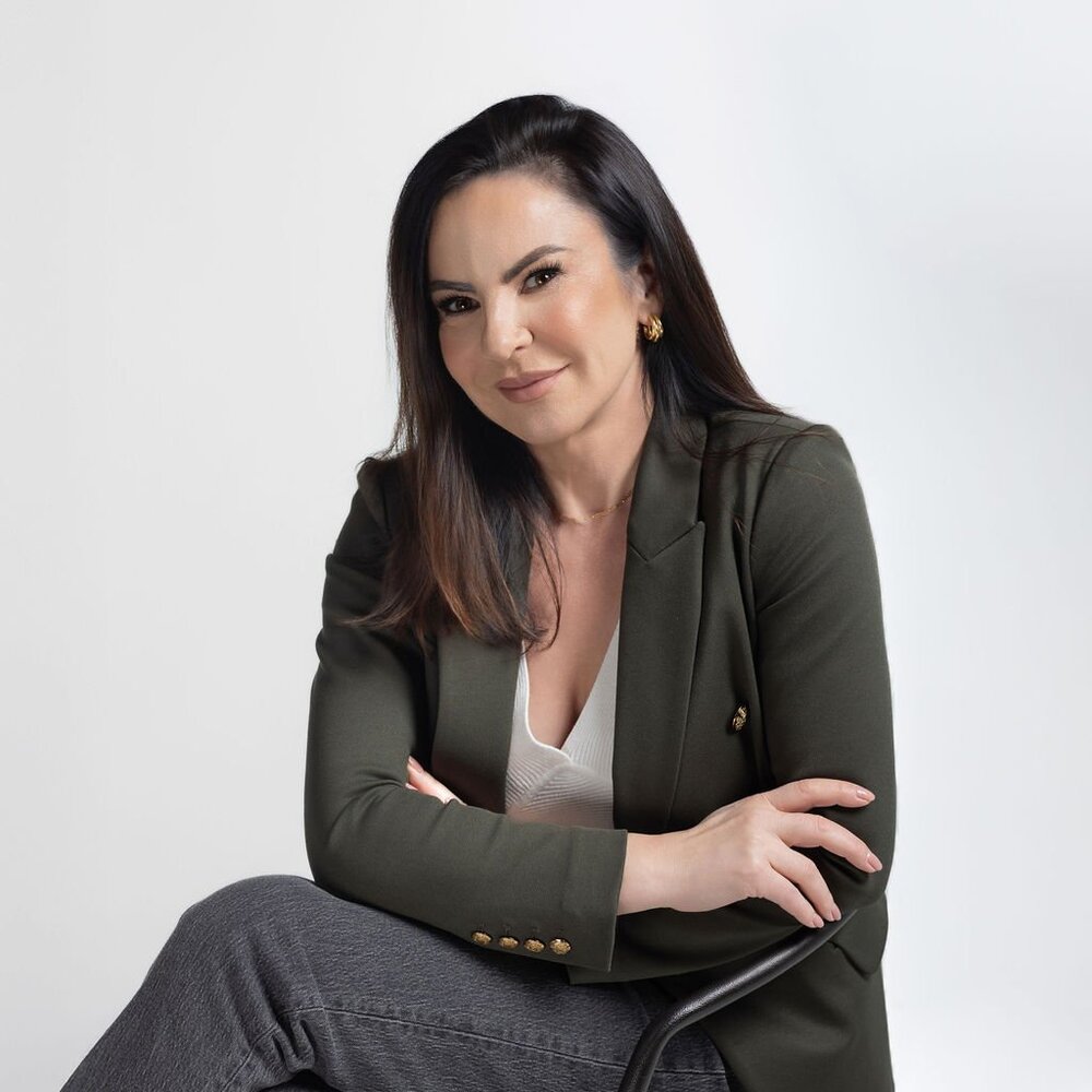 Meet your Posher, Cintia